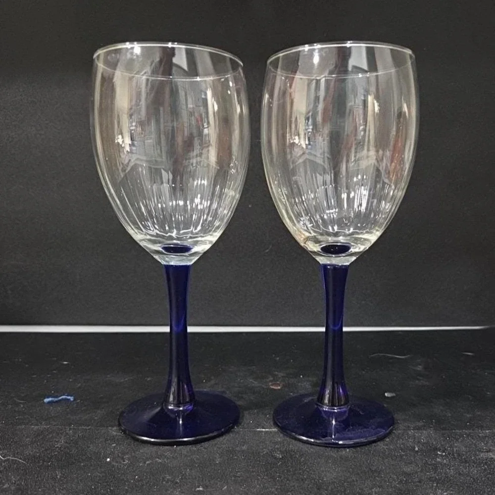 Luminarc Neptune Cobalt Wine Glasses,‎ Set of 2, Vintage Replacement Stemware